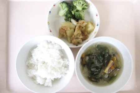 給食の写真